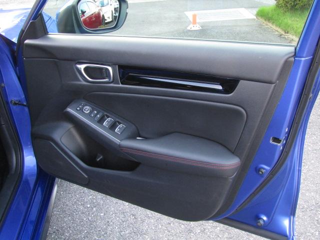 シビック ＥＸ　６速ＭＴターボ／柿本マフラー／リアスポイラー／ＢＯＳＥサウンド／２．０ＥＴＣ／ドライブレコーダー／ホンダコネクトナビ／ホンダセンシング／シートヒーター／半革シート／ＬＥＤ／フォグ／（48枚目）