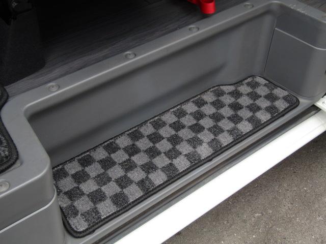 ＮＶ３５０キャラバンバン ロングプレミアムＧＸ　社外１０インチナビ／ＤＶＤ再生／ブルートゥース／バックカメラ／２．０ＥＴＣ／エマージェンシーブレーキ／スマートキー／デジタルインナーミラー／ＬＥＤ／フォグ／リアクーラー＆ヒーター／（61枚目）