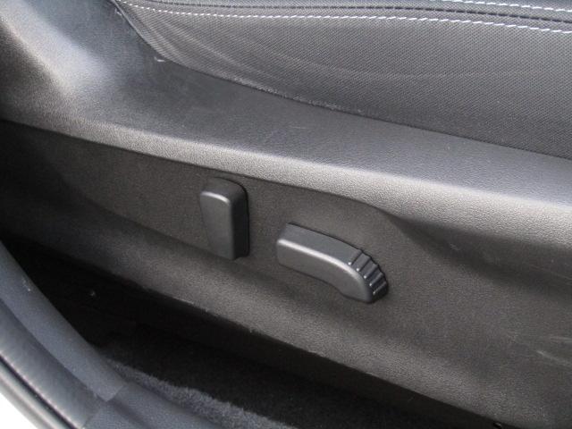 XV 2.0e-L アイサイト スマートエディション 4WD/アイサイト/レーダークルーズ/衝突軽減ブレーキ/レーンキープアシスト/コーナーセンサー/サイド&バックカメラ/メーカーナビTV/パワーシート/パドルシフト/ドラレコ/LED/(17枚目)