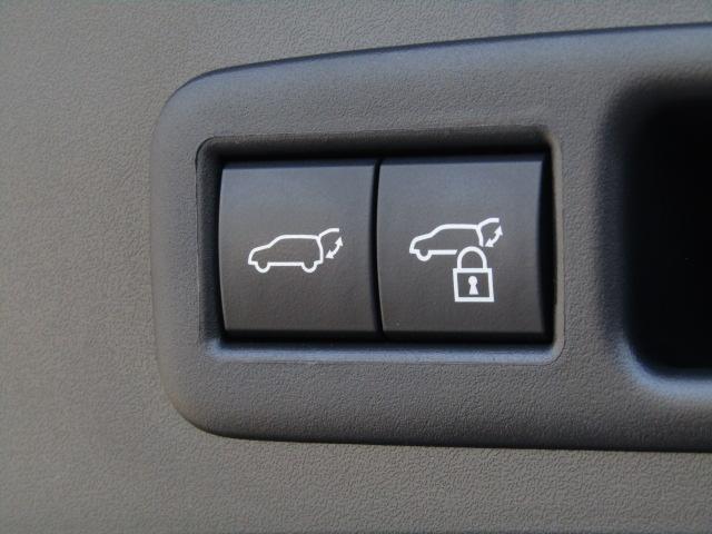 UX UX250h エレガントブラック サンルーフ/パノラミックビュー/純正12.3インチナビ/2.0ETC/前後ドラレコ/レーダークルーズ/黒革シート/シートヒーター/ゼーフティセンス/パワーバックドア/LED/フォグ/純正18AW/(17枚目)