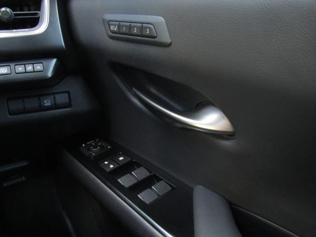 UX UX250h エレガントブラック サンルーフ/パノラミックビュー/純正12.3インチナビ/2.0ETC/前後ドラレコ/レーダークルーズ/黒革シート/シートヒーター/ゼーフティセンス/パワーバックドア/LED/フォグ/純正18AW/(47枚目)