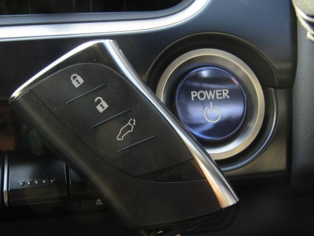 UX UX250h エレガントブラック サンルーフ/パノラミックビュー/純正12.3インチナビ/2.0ETC/前後ドラレコ/レーダークルーズ/黒革シート/シートヒーター/ゼーフティセンス/パワーバックドア/LED/フォグ/純正18AW/(60枚目)