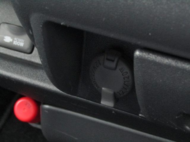 ハイエースワゴン GL 4WD/1オーナー/電動スライドドア/衝突軽減ブレーキ/レーンキープアシスト/オートハイビーム/スマートキー/セーフティセンス/MTモード/ドライブレコーダー/LED/フォグランプ/(32枚目)