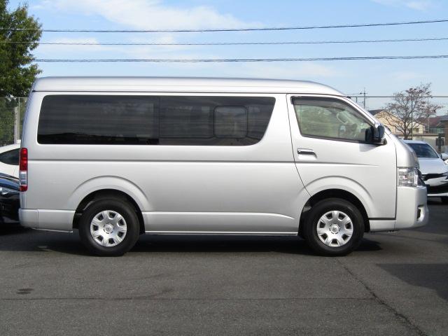 ハイエースワゴン ＧＬ　セーフティセンス／衝突軽減ブレーキ／レーンキープアシスト／コーナーセンサー／電動スライドドア／ＥＴＣ／ＭＴモード／スマートキー／オートステップ／フォグランプ／１オーナー／４ＷＤ／（26枚目）