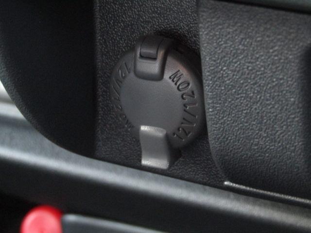 ハイエースワゴン ＧＬ　セーフティセンス／衝突軽減ブレーキ／レーンキープアシスト／コーナーセンサー／電動スライドドア／ＥＴＣ／ＭＴモード／スマートキー／オートステップ／フォグランプ／１オーナー／４ＷＤ／（44枚目）