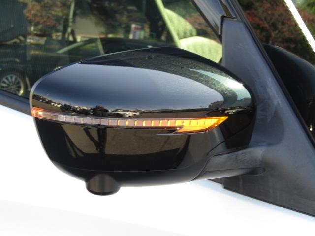 セレナ ｅ－パワー　ハイウェイスターＶ　アーバンクロム　プロパイロット／純正１０インチナビ／フリップダウンモニター／前後ドラレコ／アラウンドビュー／シートヒーター／デジタルインナーミラー／両側電動スライド／ＥＴＣ／コーナーセンサー／（19枚目）