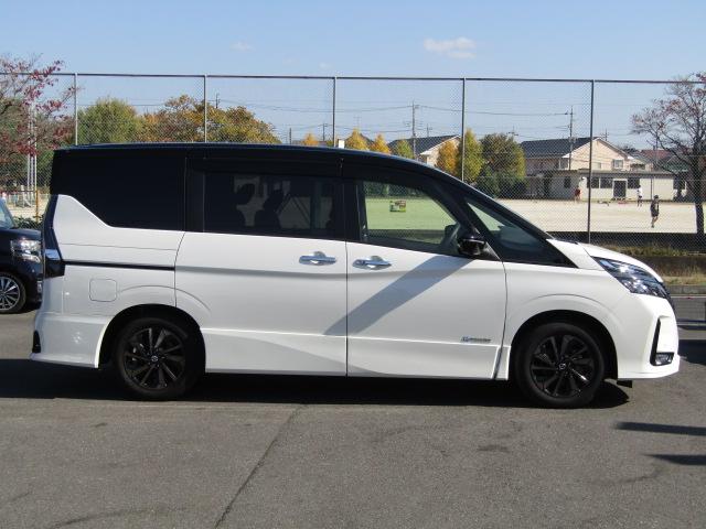 セレナ ｅ－パワー　ハイウェイスターＶ　アーバンクロム　プロパイロット／純正１０インチナビ／フリップダウンモニター／前後ドラレコ／アラウンドビュー／シートヒーター／デジタルインナーミラー／両側電動スライド／ＥＴＣ／コーナーセンサー／（27枚目）