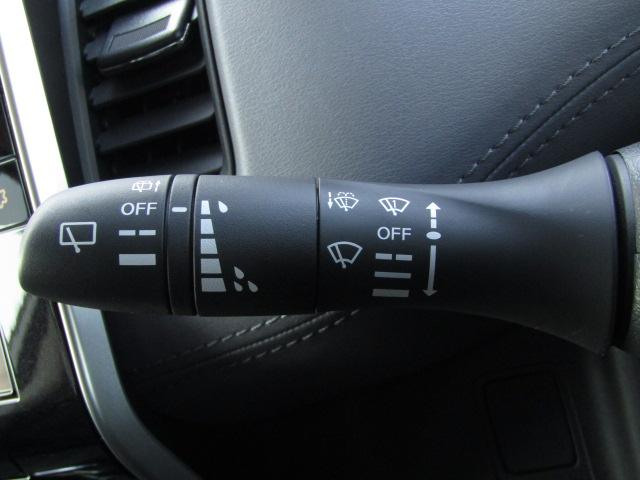 セレナ ｅ－パワー　ハイウェイスターＶ　アーバンクロム　プロパイロット／純正１０インチナビ／フリップダウンモニター／前後ドラレコ／アラウンドビュー／シートヒーター／デジタルインナーミラー／両側電動スライド／ＥＴＣ／コーナーセンサー／（42枚目）