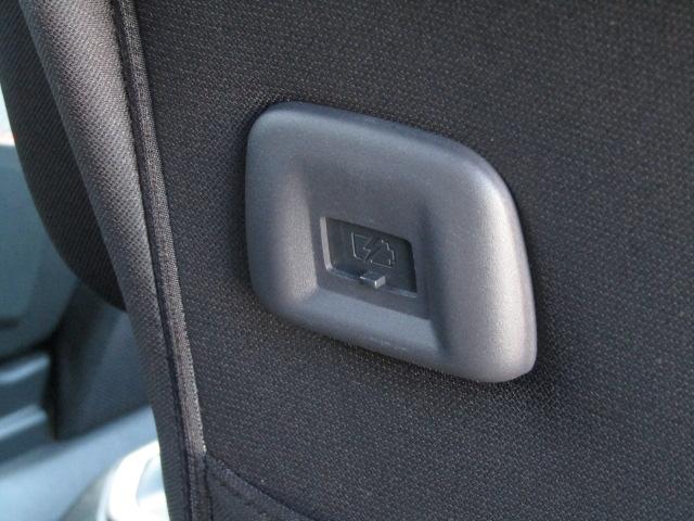 セレナ ｅ－パワー　ハイウェイスターＶ　アーバンクロム　プロパイロット／純正１０インチナビ／フリップダウンモニター／前後ドラレコ／アラウンドビュー／シートヒーター／デジタルインナーミラー／両側電動スライド／ＥＴＣ／コーナーセンサー／（60枚目）