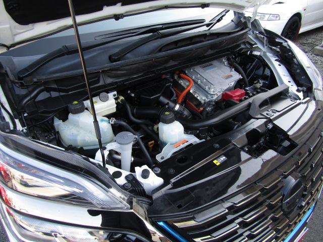 セレナ ｅ－パワー　ハイウェイスターＶ　アーバンクロム　プロパイロット／純正１０インチナビ／フリップダウンモニター／前後ドラレコ／アラウンドビュー／シートヒーター／デジタルインナーミラー／両側電動スライド／ＥＴＣ／コーナーセンサー／（63枚目）