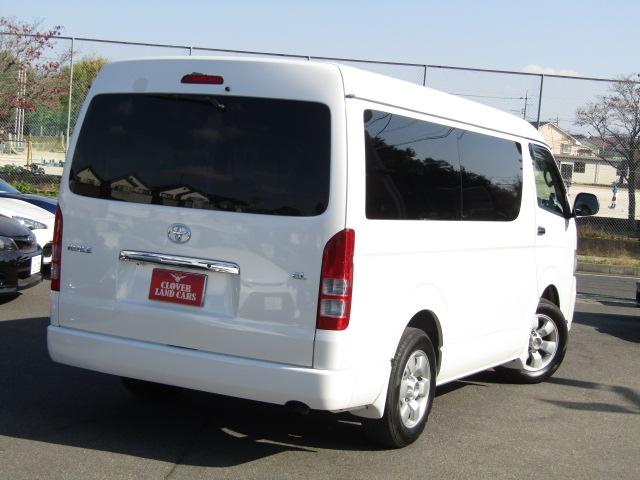 ハイエースワゴン ＧＬ　アルパイン８インチナビ／ＤＶＤ再生／ブルートゥース／バックカメラ／ＥＴＣ／電動スライドドア／ＨＩＤ／フォグランプ／１６インチアルミ／リアフィルム／１オーナー／ディーラー記録簿有り／（28枚目）