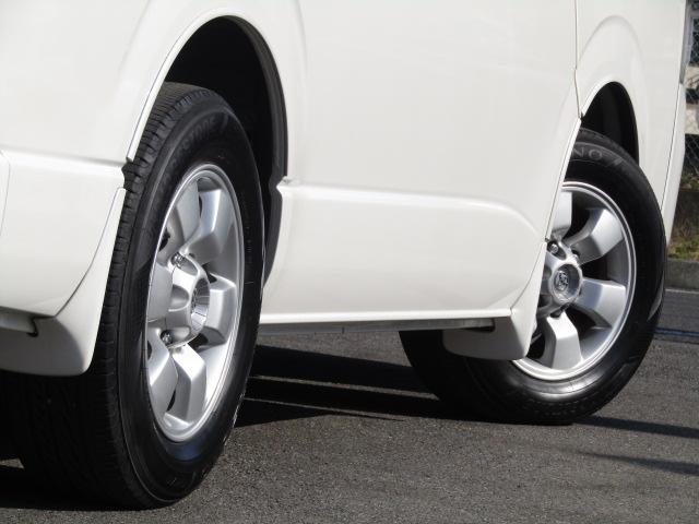 ハイエースワゴン ＧＬ　アルパイン８インチナビ／ＤＶＤ再生／ブルートゥース／バックカメラ／ＥＴＣ／電動スライドドア／ＨＩＤ／フォグランプ／１６インチアルミ／リアフィルム／１オーナー／ディーラー記録簿有り／（30枚目）