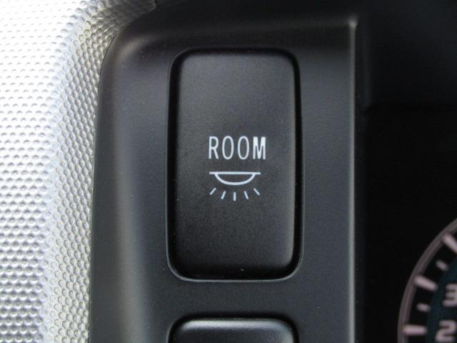 ハイエースワゴン ＧＬ　アルパイン８インチナビ／ＤＶＤ再生／ブルートゥース／バックカメラ／ＥＴＣ／電動スライドドア／ＨＩＤ／フォグランプ／１６インチアルミ／リアフィルム／１オーナー／ディーラー記録簿有り／（39枚目）