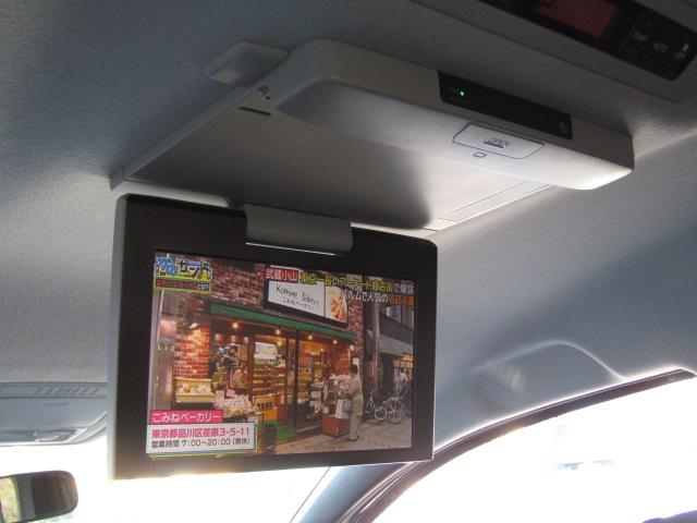 ヴォクシー ＺＳ　純正９インチナビ／フリップダウンモニター／バックカメラ／コーナーセンサー／ＥＴＣ／ＤＶＤ再生／ブルートゥース／両側電動スライド／モデリスタ１８インチアルミ／ＬＥＤ／フォグランプ／（4枚目）