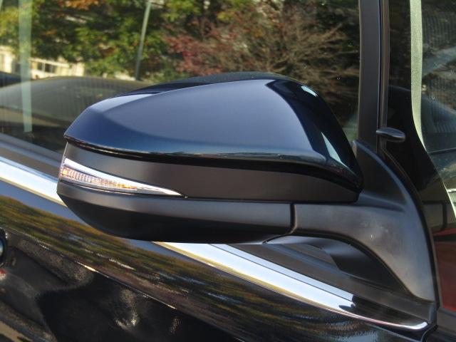 ヴォクシー ＺＳ　純正９インチナビ／フリップダウンモニター／バックカメラ／コーナーセンサー／ＥＴＣ／ＤＶＤ再生／ブルートゥース／両側電動スライド／モデリスタ１８インチアルミ／ＬＥＤ／フォグランプ／（19枚目）