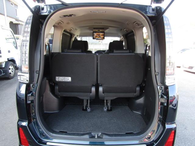 ヴォクシー ＺＳ　純正９インチナビ／フリップダウンモニター／バックカメラ／コーナーセンサー／ＥＴＣ／ＤＶＤ再生／ブルートゥース／両側電動スライド／モデリスタ１８インチアルミ／ＬＥＤ／フォグランプ／（45枚目）