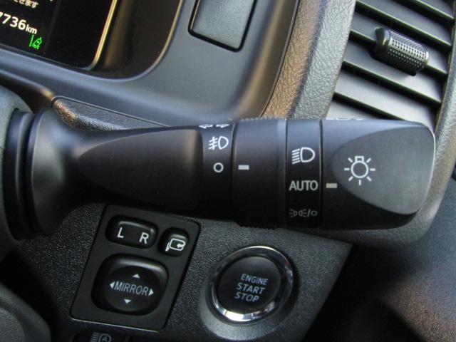 ハイエースバン スーパーＧＬ　ダークプライムＩＩ　セーフティセンス／衝突軽減ブレーキ／レーンキープアシスト／コーナーセンサー／社外フルセグナビ／ＤＶＤ再生／ブルートゥース／バックカメラ／ドライブレコーダー／ＥＴＣ／ＬＥＤ／１オーナー／（26枚目）