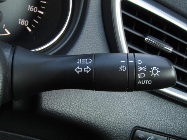 エクストレイル モード・プレミアHVオーテック30thアニバーサリー 特別仕様車/サンルーフ/アラウンドビュー/クルコン/黒革シート/Cセンサー/エマージェンシーブレーキ/純正フルセグナビ/シートヒーター/パワーバックドア/オーテックAW/4WD/(41枚目)