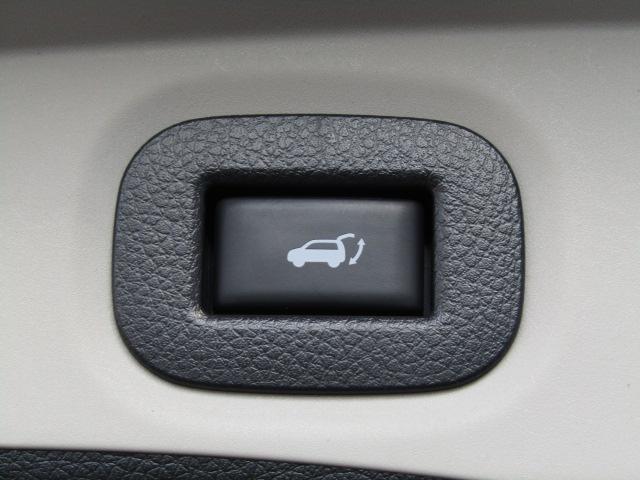 エクストレイル モード・プレミアHVオーテック30thアニバーサリー 特別仕様車/サンルーフ/アラウンドビュー/クルコン/黒革シート/Cセンサー/エマージェンシーブレーキ/純正フルセグナビ/シートヒーター/パワーバックドア/オーテックAW/4WD/(61枚目)