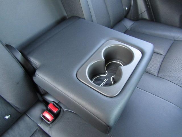 エクストレイル モード・プレミアHVオーテック30thアニバーサリー 特別仕様車/サンルーフ/アラウンドビュー/クルコン/黒革シート/Cセンサー/エマージェンシーブレーキ/純正フルセグナビ/シートヒーター/パワーバックドア/オーテックAW/4WD/(62枚目)