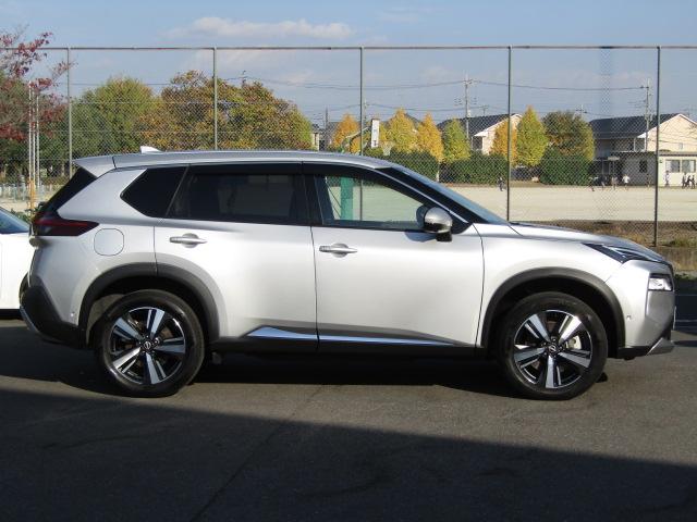 エクストレイル G e-4ORCE プロパイロット/パワーバックドア/コネクトナビ/ブルートゥース/前後ドラレコ/2.0ETC/エマージェンシーブレーキ/パーキングアシスト/シートヒーター/置くだけ充電/4WD/HVターボ(29枚目)