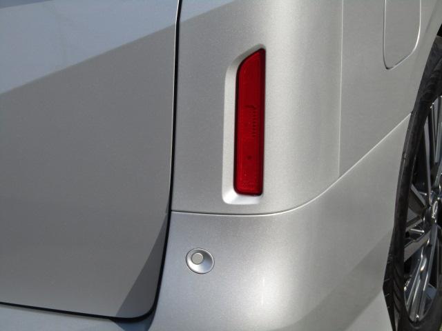 セレナ ハイウェイスターＶ　１２．３インチコネクトナビ／フリップダウン／アラウンドビュー／プロパイロット／衝突軽減ブレーキ／Ｃセンサー／半革シート／両側電動ドア／２．０ＥＴＣ／置くだけ充電／デジタルインナーミラー／（28枚目）