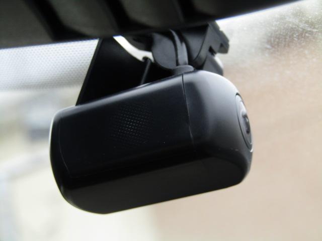 セレナ ｅ－パワー　ハイウェイスターＶ　純正１０インチナビ／フリップダウンモニター／プロパイロット／コーナーセンサー／アラウンドビュー／デジタルインナーミラー／ドラレコ／ブラインドスポット／両側電動スライド／１オーナー／（14枚目）