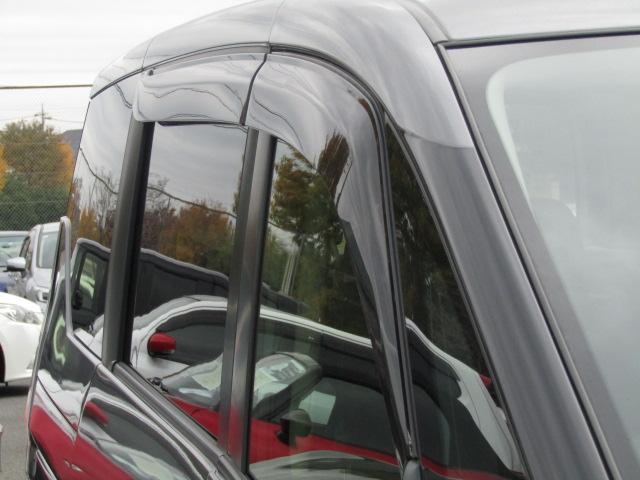 セレナ ｅ－パワー　ハイウェイスターＶ　純正１０インチナビ／フリップダウンモニター／プロパイロット／コーナーセンサー／アラウンドビュー／デジタルインナーミラー／ドラレコ／ブラインドスポット／両側電動スライド／１オーナー／（31枚目）