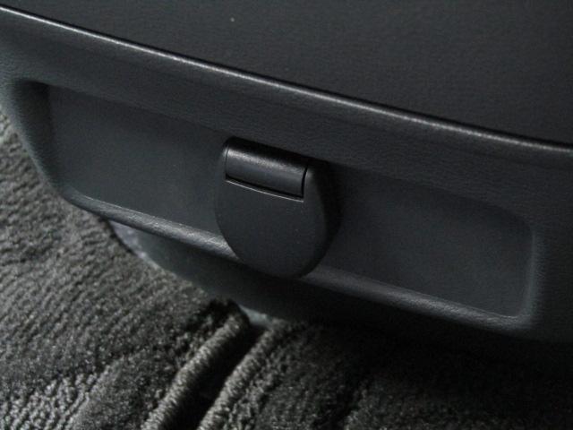 セレナ ｅ－パワー　ハイウェイスターＶ　純正１０インチナビ／フリップダウンモニター／プロパイロット／コーナーセンサー／アラウンドビュー／デジタルインナーミラー／ドラレコ／ブラインドスポット／両側電動スライド／１オーナー／（43枚目）