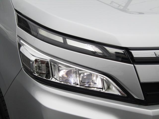 ヴォクシー Ｘ　サイドリフトアップチルトシート（福祉）／両側電動スライド／純正フルセグナビ／クルーズコントロール／セーフティセンス／コーナーセンサー／Ｂカメラ／ドラレコ／シートカバー／ＬＥＤ／（28枚目）