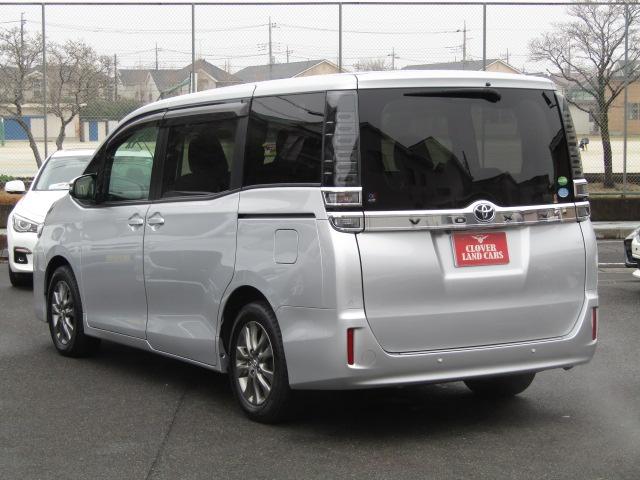 ヴォクシー Ｘ　サイドリフトアップチルトシート（福祉）／両側電動スライド／純正フルセグナビ／クルーズコントロール／セーフティセンス／コーナーセンサー／Ｂカメラ／ドラレコ／シートカバー／ＬＥＤ／（36枚目）