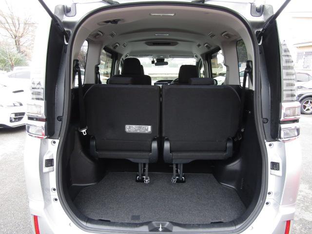 ヴォクシー Ｘ　サイドリフトアップチルトシート（福祉）／両側電動スライド／純正フルセグナビ／クルーズコントロール／セーフティセンス／コーナーセンサー／Ｂカメラ／ドラレコ／シートカバー／ＬＥＤ／（61枚目）