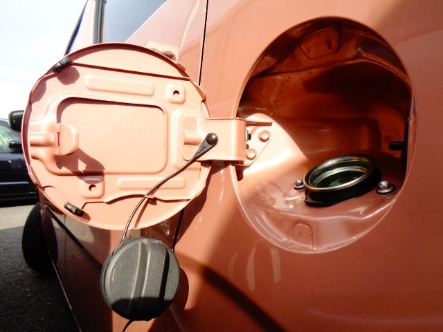 ワゴンＲ ＦＸ　オートライト　車両走行安定補助システム　アンブレラホルダー　フルオートエアコン　運転席シートヒーター　シートアンダーボックス（26枚目）