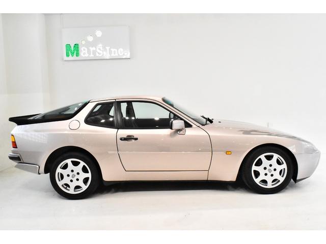 ９４４ ９４４ターボ　Ｓ　ＭＩＺＷＡ正規ディーラー車　世界限定車　国内５０台限定　５速マニュアル　実走行３．２万ｋｍ　純正１６インチＡＷ　専用装備　取説　記録簿　スペアキー完備（6枚目）