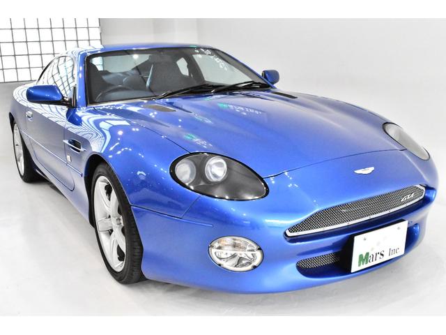 ＤＢ７ ヴァンテージ　ＧＴＡ　正規ディーラー車　限定モデル　Ｖ１２気筒　４３５ＰＳ　専用装備　シートヒーター付電動スポーツシート　ハーフレザー　１８インチＡＷ　シルバーキャリパー　取扱説明書　記録簿　スペアキー　右ハンドル（4枚目）