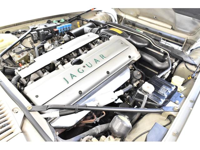 ＸＪ－Ｓ ４．０　ＸＪ－Ｓ　４．０　後期最終型　ベージュレザーインテリア　純正１６インチＡＷ　ウッドコンビステアリング　ウッドパネル　パワーシート　パワーウィンドウ　本国取説　記録簿　ＥＴＣ　左ハンドル　１９９４年登録（22枚目）