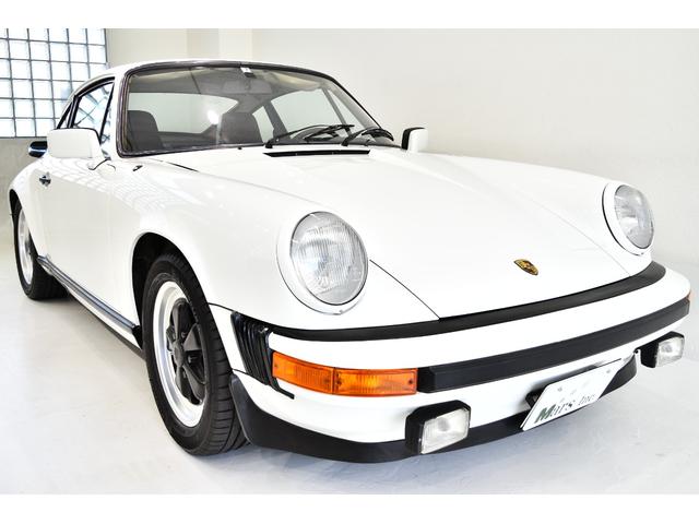 ９１１ ９１１ＳＣ　正規ディーラー車　５速マニュアル　ブラックレザーシート　１６インチホイール　パワーウインドウ　電動調整ドアミラー　取説　記録簿　スペアキー完備　左ハンドル（4枚目）