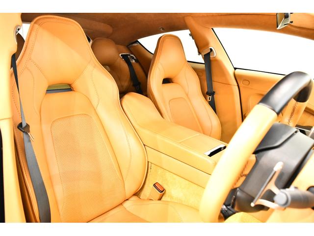 ラピード  ラピードS タッチトロニック3 正規D車 後期最終型 キャメルレザー シートヒーター アルカンタラRライナー 社外ナビ TV Bカメラ 20インチAW 取説 記録簿 クリスタル鍵 右H(9枚目)