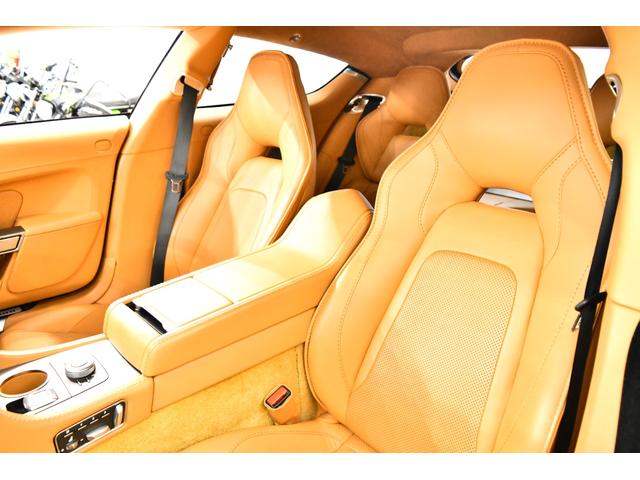 ラピード  ラピードS タッチトロニック3 正規D車 後期最終型 キャメルレザー シートヒーター アルカンタラRライナー 社外ナビ TV Bカメラ 20インチAW 取説 記録簿 クリスタル鍵 右H(11枚目)