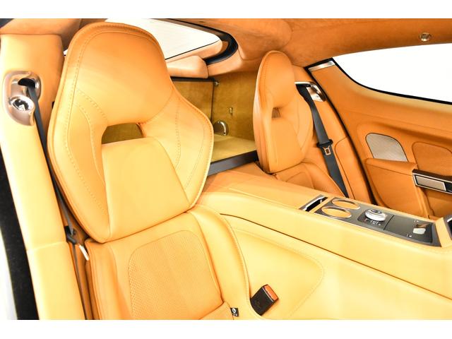 ラピード  ラピードS タッチトロニック3 正規D車 後期最終型 キャメルレザー シートヒーター アルカンタラRライナー 社外ナビ TV Bカメラ 20インチAW 取説 記録簿 クリスタル鍵 右H(12枚目)