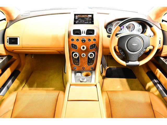 ラピード  ラピードS タッチトロニック3 正規D車 後期最終型 キャメルレザー シートヒーター アルカンタラRライナー 社外ナビ TV Bカメラ 20インチAW 取説 記録簿 クリスタル鍵 右H(13枚目)