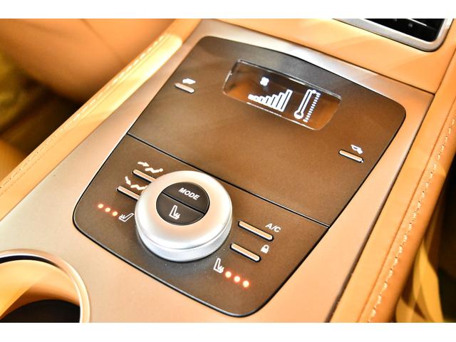 ラピード  ラピードS タッチトロニック3 正規D車 後期最終型 キャメルレザー シートヒーター アルカンタラRライナー 社外ナビ TV Bカメラ 20インチAW 取説 記録簿 クリスタル鍵 右H(17枚目)