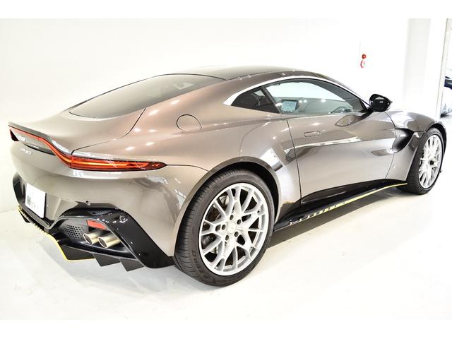 ヴァンテージ 　００７　Ｅｄｉｔｉｏｎ　世界１００台限定車　専用装備　７速マニュアル　左Ｈ　専用ボディカラー　カーボン製シートバック　オブシディアン黒革　ヘッドレスト００７ロゴ　ガジェットプレート　取説　記録簿　Ｓ鍵（6枚目）