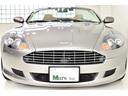 ＤＢ９ ヴォランテ　タッチトロニック　正規ディーラー車　開閉式ナビゲーション　バックカメラ　ブラックトップ　ベージュレザー　純正１９インチＡＷ　パワーシート　シートＨ　左ハンドル　ＥＴＣ　取説　スペアキー完備（3枚目）