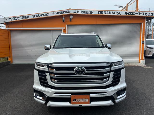 TOYOTA LAND CRUISER ZX | 2023 | PEARL | 15800 km | details TOYOTA LAND CRUISER ZX | 2023 | PEARL | 15800 km | details