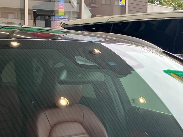 Ｃクラスステーションワゴン Ｃ２００　ステーションワゴン　スポーツ本革仕様　レーンキープＡ　レーダークルーズコントロール　ＬＥＤ　衝突軽減ブレーキ　ワンオーナー　ルーフレール　Ｐアシスト　禁煙　ＢＴオーディオ　バックカメラ　ナビＴＶ　フルセグＴＶ　ＥＴＣ２．０　キーレスゴー（11枚目）