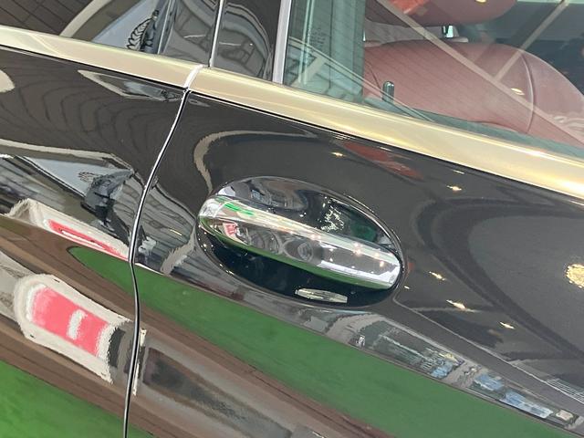 Ｃクラスステーションワゴン Ｃ２００　ステーションワゴン　スポーツ本革仕様　レーンキープＡ　レーダークルーズコントロール　ＬＥＤ　衝突軽減ブレーキ　ワンオーナー　ルーフレール　Ｐアシスト　禁煙　ＢＴオーディオ　バックカメラ　ナビＴＶ　フルセグＴＶ　ＥＴＣ２．０　キーレスゴー（13枚目）