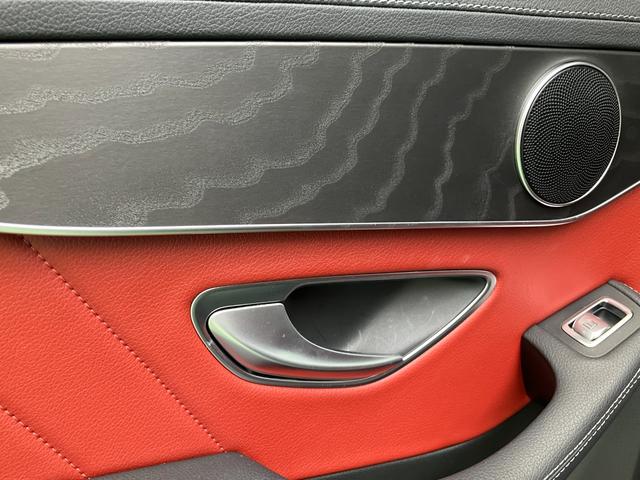 Ｃクラスステーションワゴン Ｃ２００　ステーションワゴン　スポーツ本革仕様　レーンキープＡ　レーダークルーズコントロール　ＬＥＤ　衝突軽減ブレーキ　ワンオーナー　ルーフレール　Ｐアシスト　禁煙　ＢＴオーディオ　バックカメラ　ナビＴＶ　フルセグＴＶ　ＥＴＣ２．０　キーレスゴー（43枚目）
