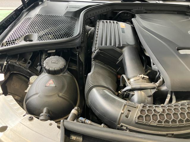 Ｃクラスステーションワゴン Ｃ２００　ステーションワゴン　スポーツ本革仕様　レーンキープＡ　レーダークルーズコントロール　ＬＥＤ　衝突軽減ブレーキ　ワンオーナー　ルーフレール　Ｐアシスト　禁煙　ＢＴオーディオ　バックカメラ　ナビＴＶ　フルセグＴＶ　ＥＴＣ２．０　キーレスゴー（79枚目）