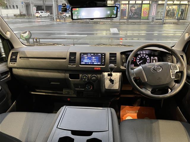 ハイエースバン ロングDX GLパッケージ パノラミックビューモニター フルタイム4WD ナビTV パワーウィンドウ パワーステアリング キーレスキー フルセグ エアコン 横滑り防止機能 SDナビ オートライト ドラレコ Dターボ ETC(8枚目)